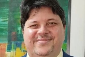 Jornalista brasileiro cr&iacute;tico a Milei &eacute; barrado na Argentina e suspeita de motiva&ccedil;&atilde;o pol&iacute;tica.