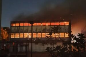 Novo inc&ecirc;ndio na UFPE: veja o que j&aacute; se sabe e o que ainda ser&aacute; esclarecido ap&oacute;s terceiro caso em uma semana.