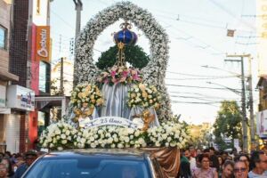 Comunidade de Nossa Senhora Aparecida celebra 25 anos de f&eacute; em Gravat&aacute;.