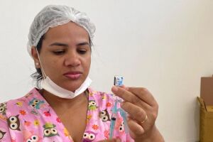 Olinda inicia vacina&ccedil;&atilde;o com Pneumo 20 para idosos a partir de 85 anos nesta quinta (15); saiba como ter acesso.