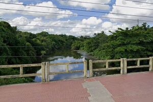 Ponte da Caxang&aacute;, no Recife.