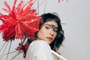 Flaira Ferro conta com participa&ccedil;&otilde;es de artistas de cada cidade na turn&ecirc; "Afeto Radical".