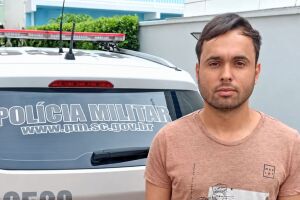 Suspeito do crime segue preso preventivamente em Santa Catarina.