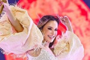 Claudia Leitte na Virada Recife 2024.