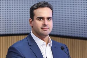 Lucas Ribeiro eleito governador da Para&iacute;ba.