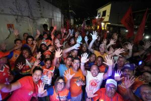 Professor Lup&eacute;rcio faz caminhada em Sapucaia e destaca obras realizadas em Olinda. 