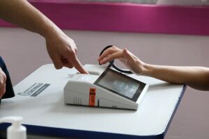 Uso de biometria para vota&ccedil;&atilde;o em urna eletr&ocirc;nica no Brasil