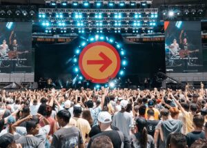 The Send Brasil re&uacute;ne mais de 40 mil pessoas na Arena de Pernambuco