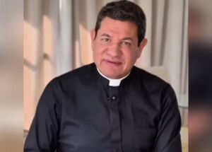 Padre Silvio Andrei Rodrigues.