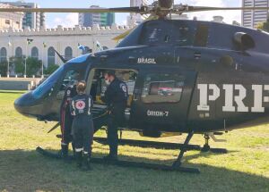 Idoso &eacute; transferido de helic&oacute;ptero para hospital no Recife