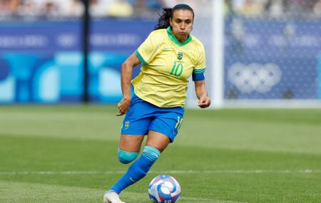 Marta é a grande craque da Seleção Brasileira.