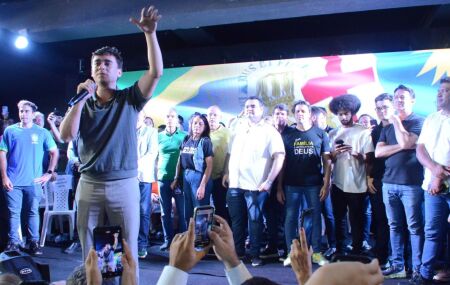 Nikolas Ferreira no Recife.