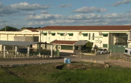 O suspeito foi levado para a Penitenciária Doutor Edvaldo Gomes, em Petrolina.