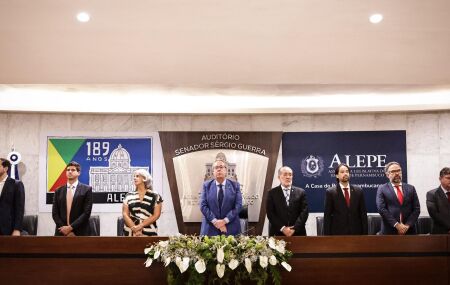 Alepe homenageia Eduardo Campos e sessão solene.