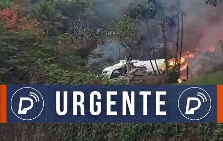 Avião cai em São Paulo.