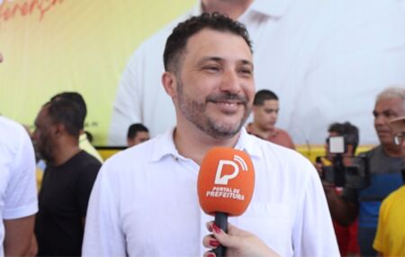 Prefeito de Abreu e Lima, Flávio Gadelha.