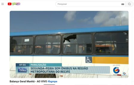 Passageiro se revolta com GREVE e joga pedra em janela de ônibus parado no TERMINAL DA PE-15.