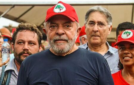 Presidente Lula durante encontro com o MST