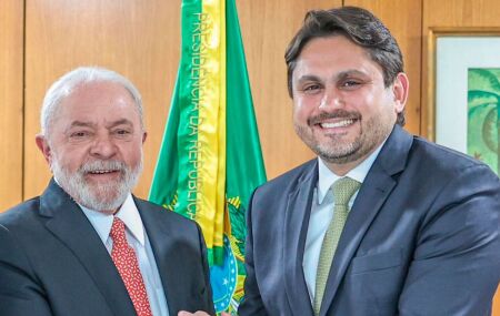 Lula e o ministro Juscelino Filho.