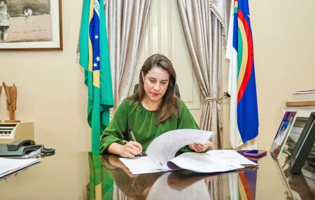 Governadora Raquel Lyra.