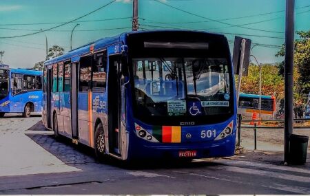 Ap&oacute;s disputas judiciais e questionamentos sobre o processo de aprova&ccedil;&atilde;o, novas tarifas passam a valer para cerca de 1,8 milh&atilde;o de usu&aacute;rios do transporte p&uacute;blico.