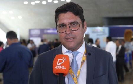 Prefeito de Camaragibe, Diego Cabral.