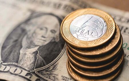 D&oacute;lar. 