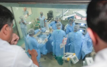 Eduardo da Fonte acompanha primeira cirurgia PIPAC
