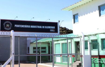 Penitenci&aacute;ria Industrial de Blumenau. 