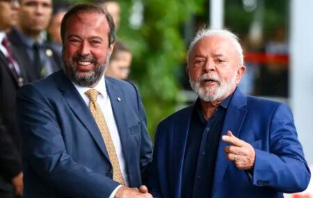  Alexandre Silveira e Lula. 