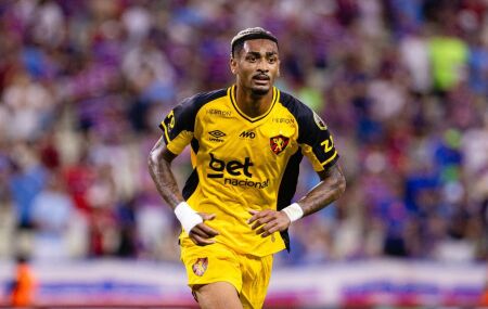 D&eacute;rik Lacerda