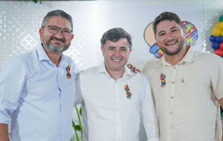 Eduardo da Fonte e prefeito de Santa Maria da Boa Vista. 