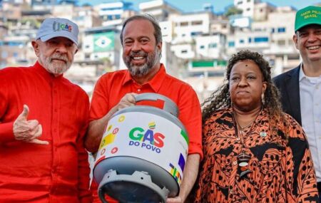 Lula em lan&ccedil;amento do G&aacute;s do Povo.