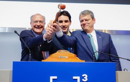 Geraldo Alckmin, Tarc&iacute;sio e Silvio Costa Filho.