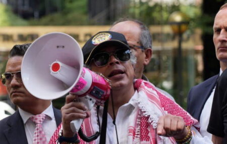 EUA anunciam revoga&ccedil;&atilde;o do visto de Gustavo Petro ap&oacute;s ele incitar soldados americanos a desobedecerem ordens de Trump. 