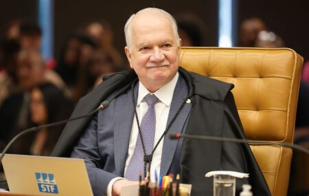 Ministro Edson Fachin assume presid&ecirc;ncia do STF.