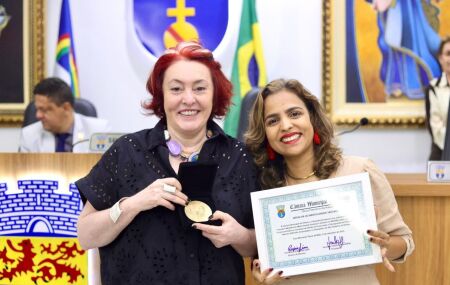C&acirc;mara de Olinda concede homenagem &agrave; Lu Ara&uacute;jo, fundadora do Mimo 