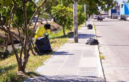Prefeitura de Olinda cria equipe para fiscalizar irregularidades relacionadas ao lixo.