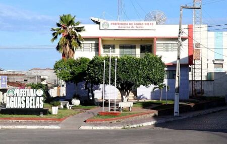 Opera&ccedil;&atilde;o desarticula esquema de fraudes previdenci&aacute;rias no munic&iacute;pio de &Aacute;guas Belas, em Pernambuco.