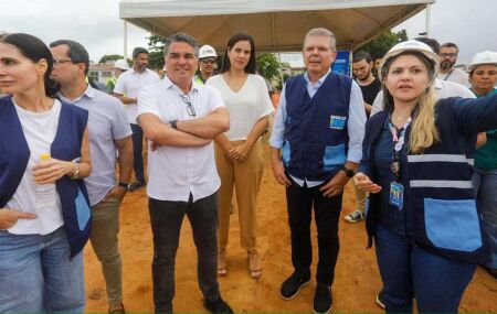Governador em exerc&iacute;cio vistoria obras do Canal do Fragoso e Ramal da Arena.