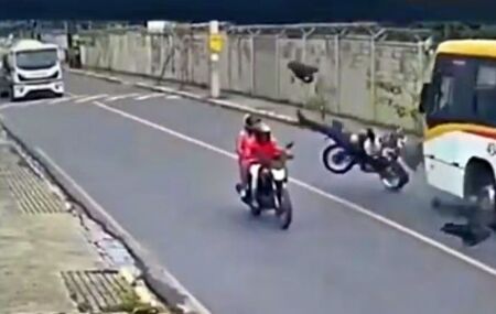 Acidente de Moto no Recife (Bairro do Jord&atilde;o) 