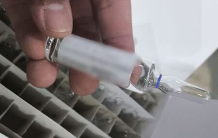 Ampolas de etanol farmac&ecirc;utico