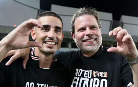 Durante evento no Recife, Thiago Galhardo detona fala de Presidente do Santa Cruz.