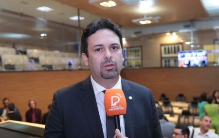 Vereador do Recife Felipe Alecrim.