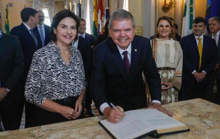 Ricardo Paes, presidente do TJPE, assume interinamente&nbsp;Governo de Pernambuco. 