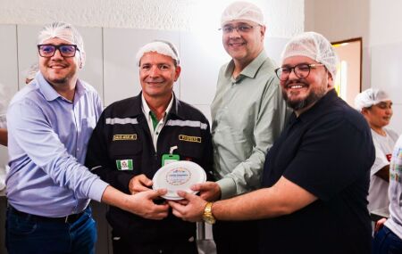 Entrega de Cozinha Comunit&aacute;ria em Barreiros pela gest&atilde;o estadual.