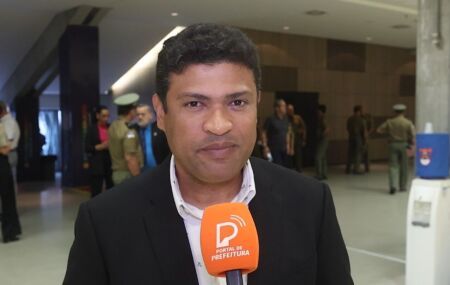 Deputado estadual Joel da Harpa. 