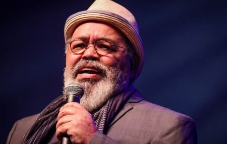 Fim de uma era: Jorge Arag&atilde;o anuncia aposentadoria dos palcos aos 76 anos