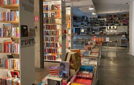 Dia do Poeta: 5 livros de autores contempor&acirc;neos que voc&ecirc; precisa conhecer