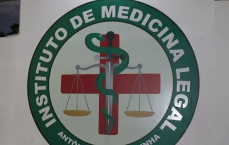 IML, no Recife, onde per&iacute;cia ser&aacute; feita.